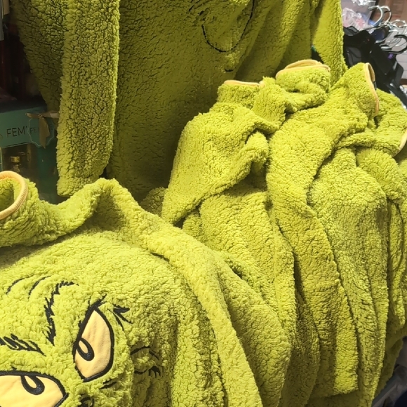 Dr. Seuss Green Grinch Sweater - Picture 4 of 6